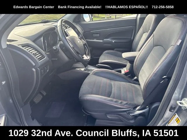 Used 2022 Gray Mitsubishi 2.0 SE image 15