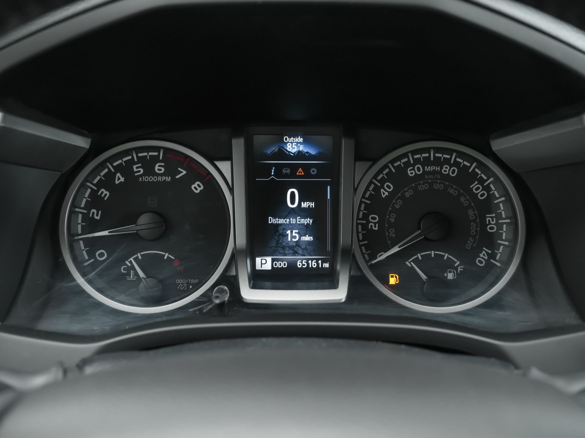 2023 Toyota Tacoma SR5 - Photo 8