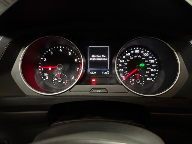 Used 2019 Cardinal Red Metallic Volkswagen 2.0T S image 9