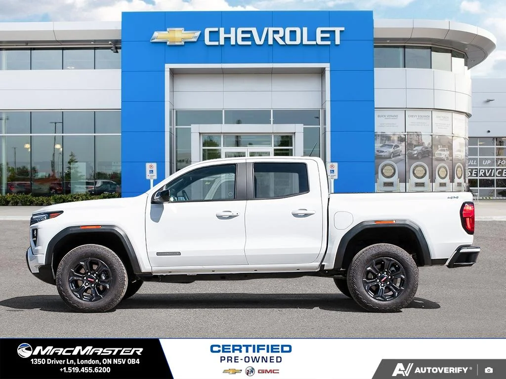 Used 2025  GMC Elevation image 3