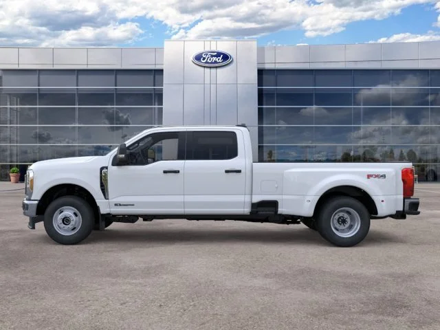New 2026 Oxford White Ford XL image 3