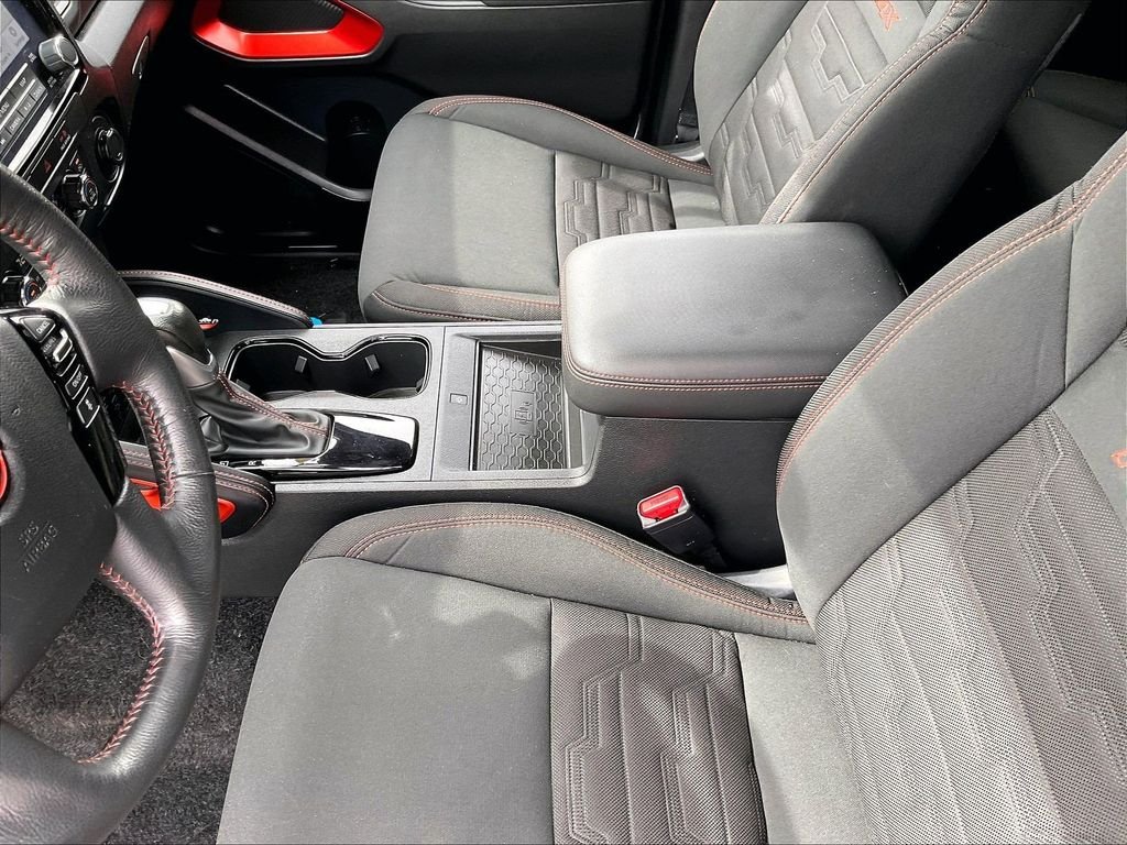 Used 2024 White Nissan PRO-4X image 20