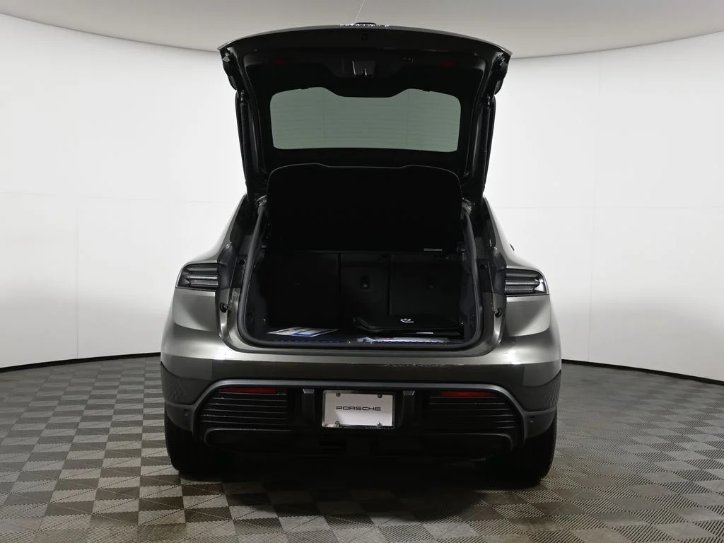 New 2026 Green Porsche 4 image 39