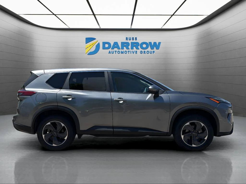 Used 2024 Gray Nissan SV image 6