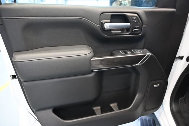 Used 2021 White Chevrolet LTZ image 28