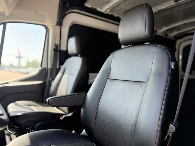 New 2026 Oxford White Ford Cargo Van image 17