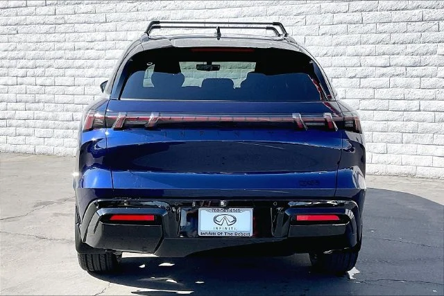 New 2027 Blue INFINITI AUTOGRAPH image 3