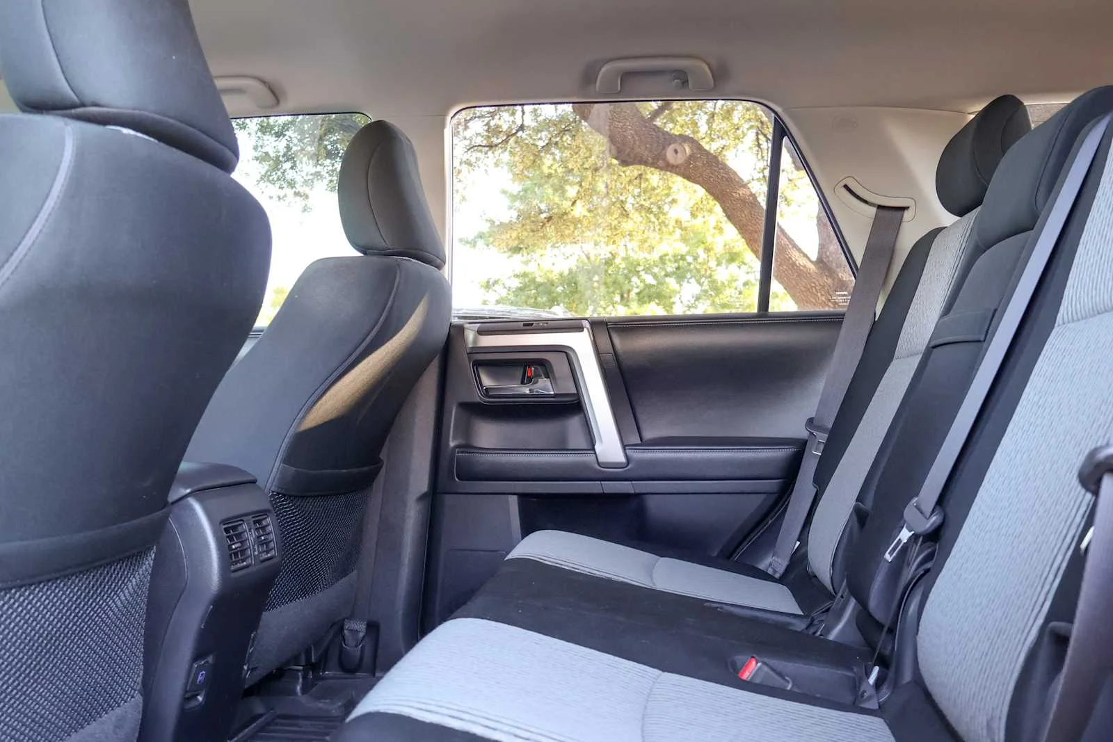 Used 2019 Magnetic Gray Metallic Toyota SR5 image 23