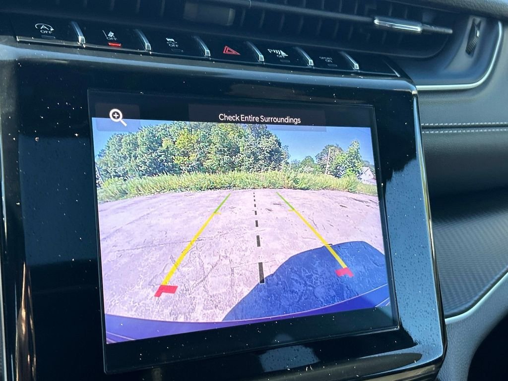 Used 2023 Red Jeep Altitude X image 27