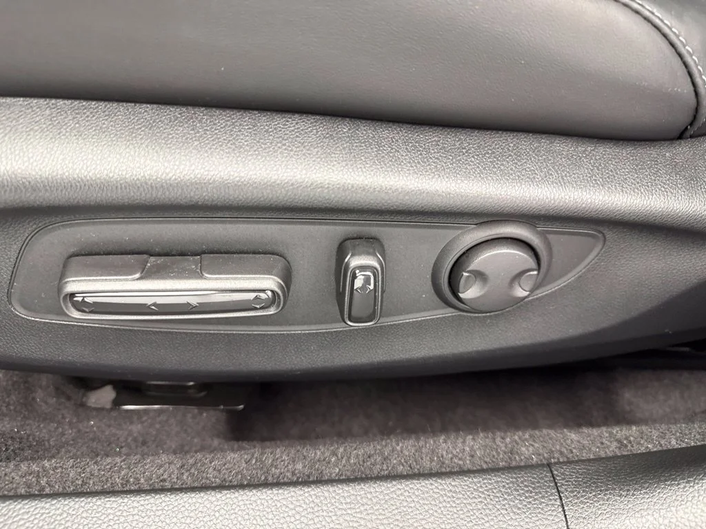 Certified Used 2025 Meteorite Gray Metallic Honda HYBRID EX-L image 21