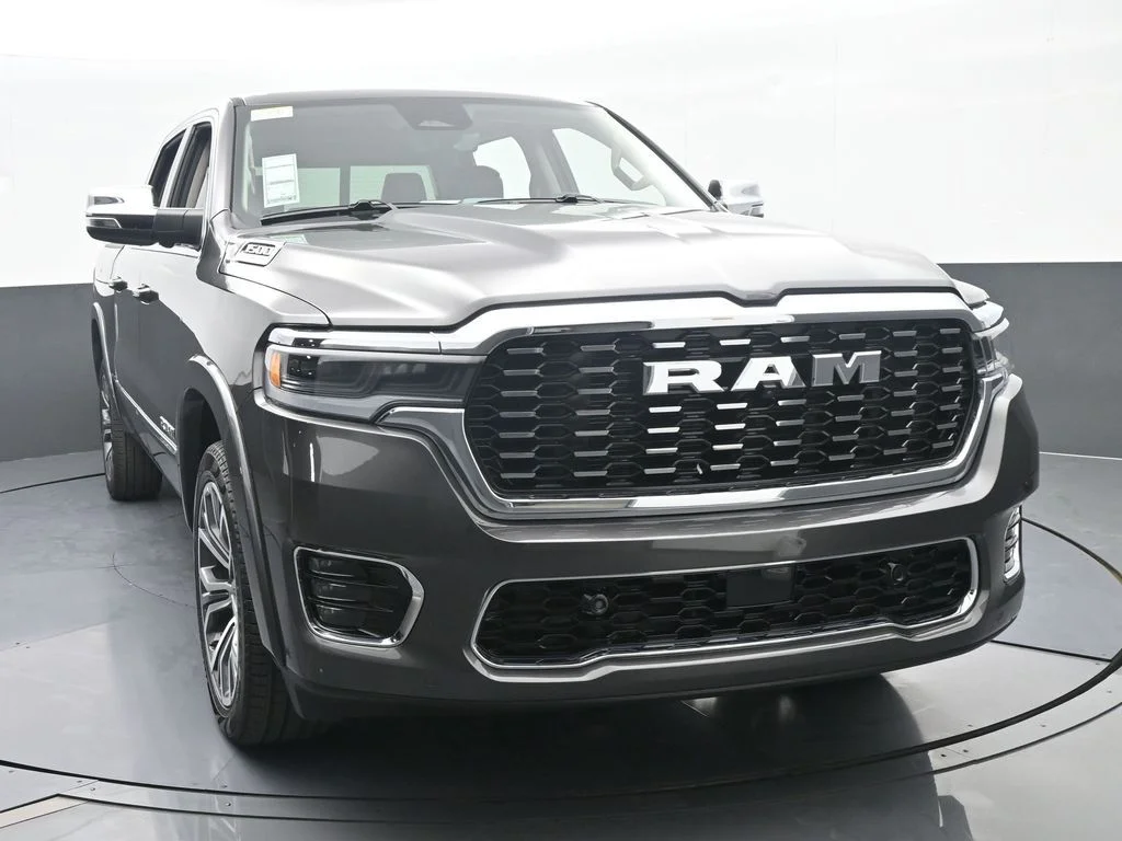 New 2026 Granite Crystal Metallic Clear-Coat Exterior Paint RAM Tungsten image 9