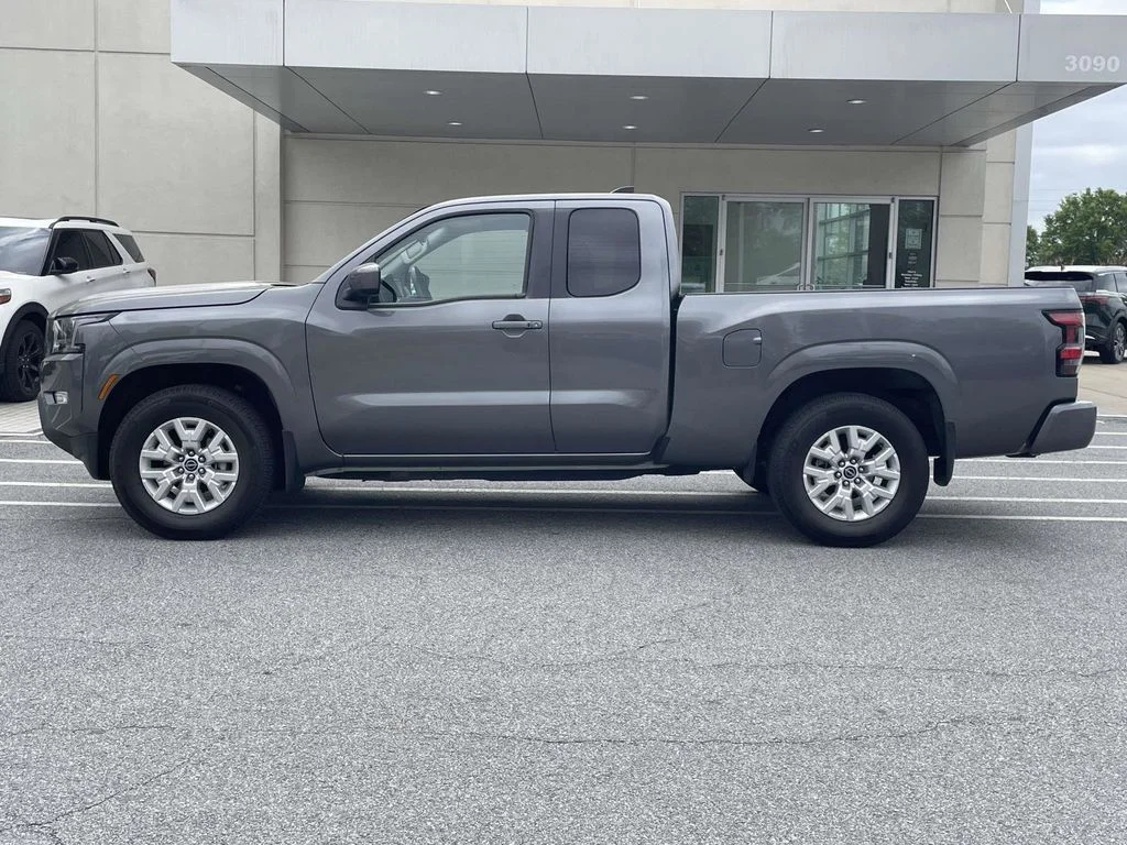 Used 2024 Gray Nissan SV image 2