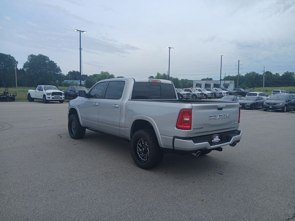 2026 RAM 1500 Laramie - Photo 6
