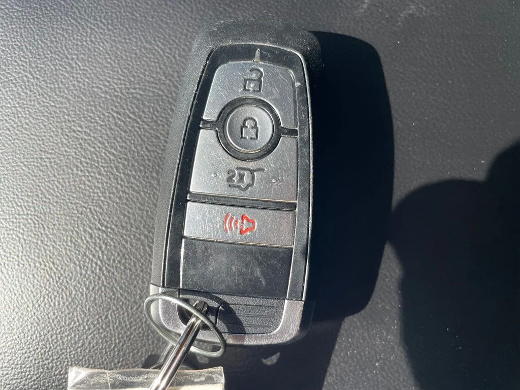 Used 2024 Gray Ford XLT image 30