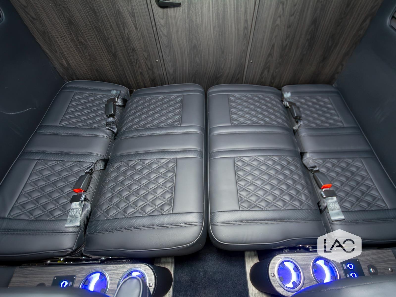 New 2026 BLACK OGV LUXURY COACH AWD 144 | ADV PKG 1.1 | PetSafe image 8