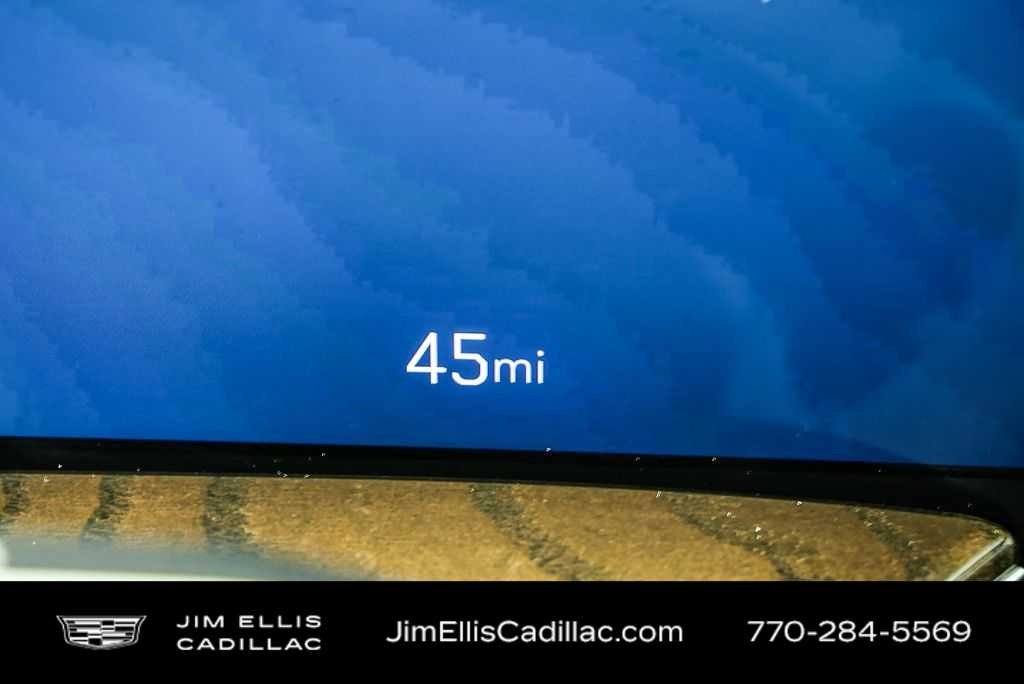 Used 2026 Vibrant White Tricoat Cadillac Platinum Sport image 9