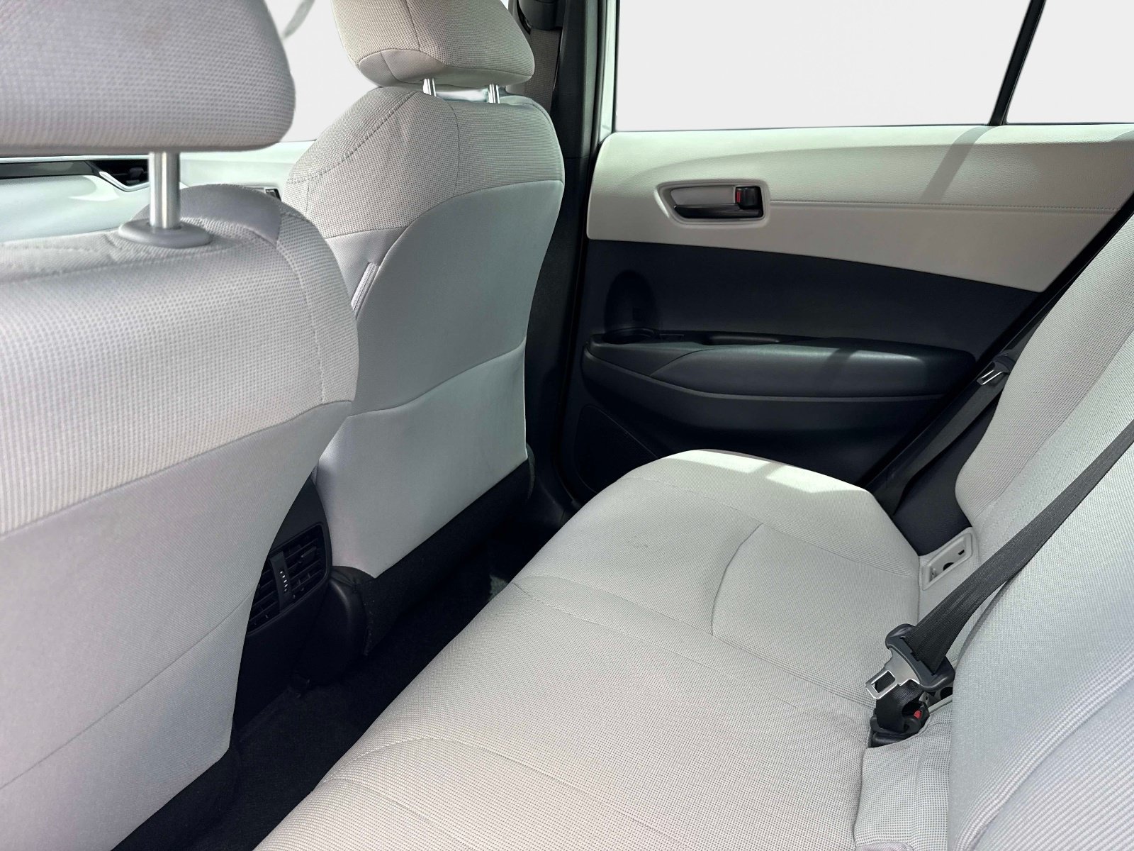 Used 2026 Wind Chill Pearl Toyota L image 14