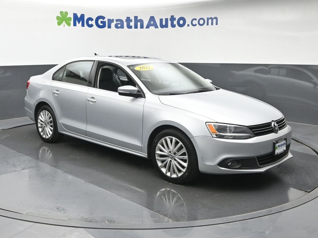 Used 2011 Volkswagen Jetta SEL with VIN 3VWLX7AJXBM348894 for sale in Cedar Rapids, IA