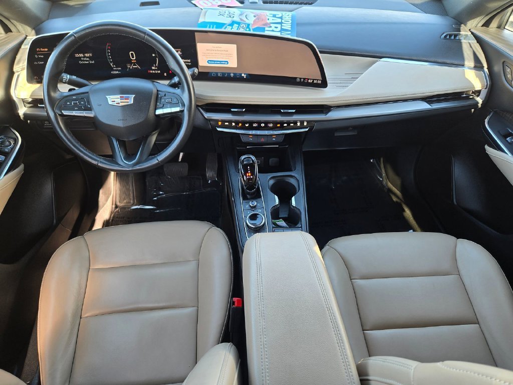 Used 2025 Silver Cadillac Premium Luxury image 9