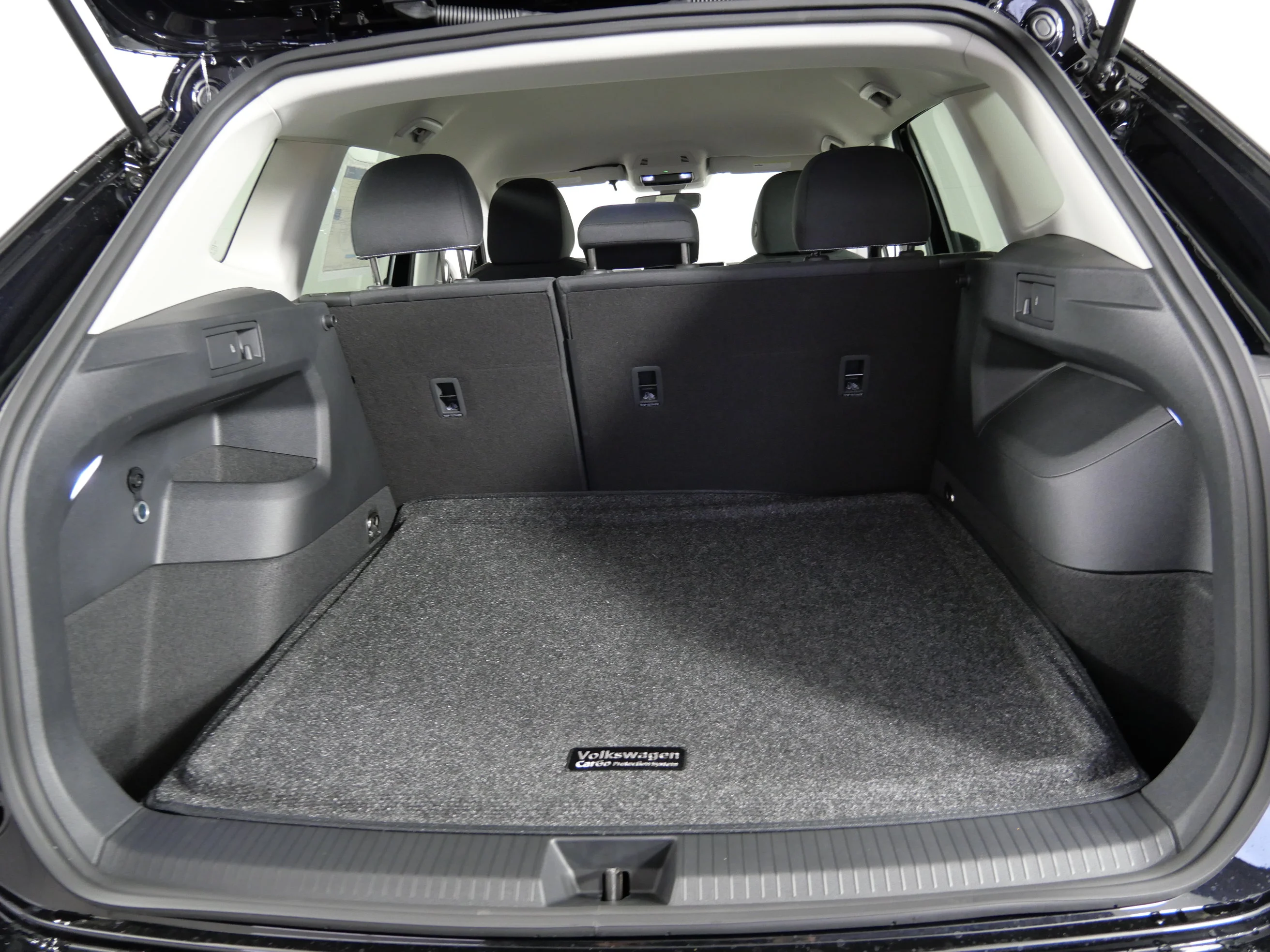New 2026 Deep Black Pearl Volkswagen S image 18