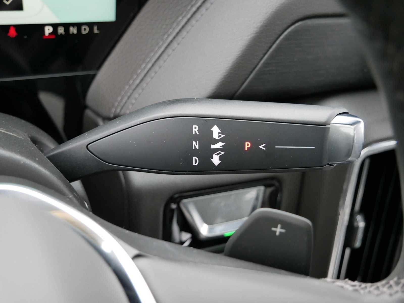 2026 GMC Yukon XL Denali - Photo 25