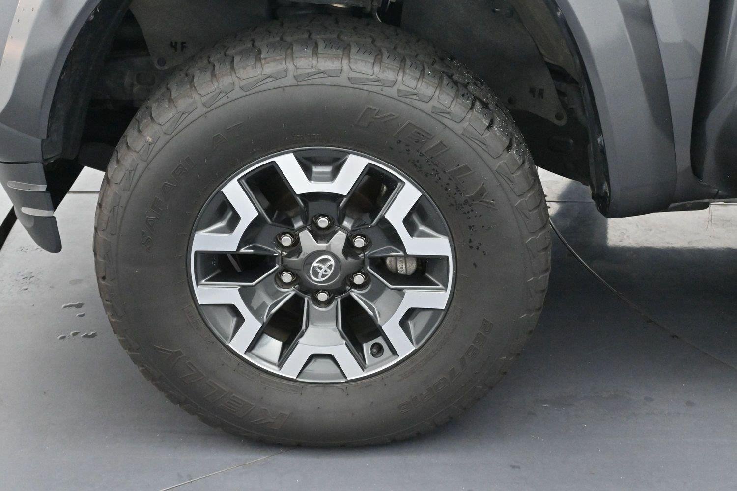 Used 2023 Magnetic Gray Metallic Toyota SR5 image 32