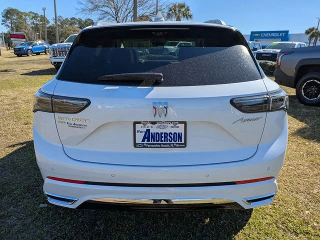New 2026 Iridescent White Tricoat Buick Avenir image 5