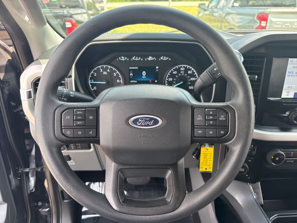 Used 2022 Blue Ford XLT image 16