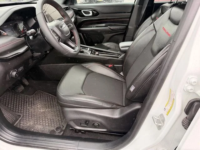 Used 2026 White Jeep Trailhawk image 10