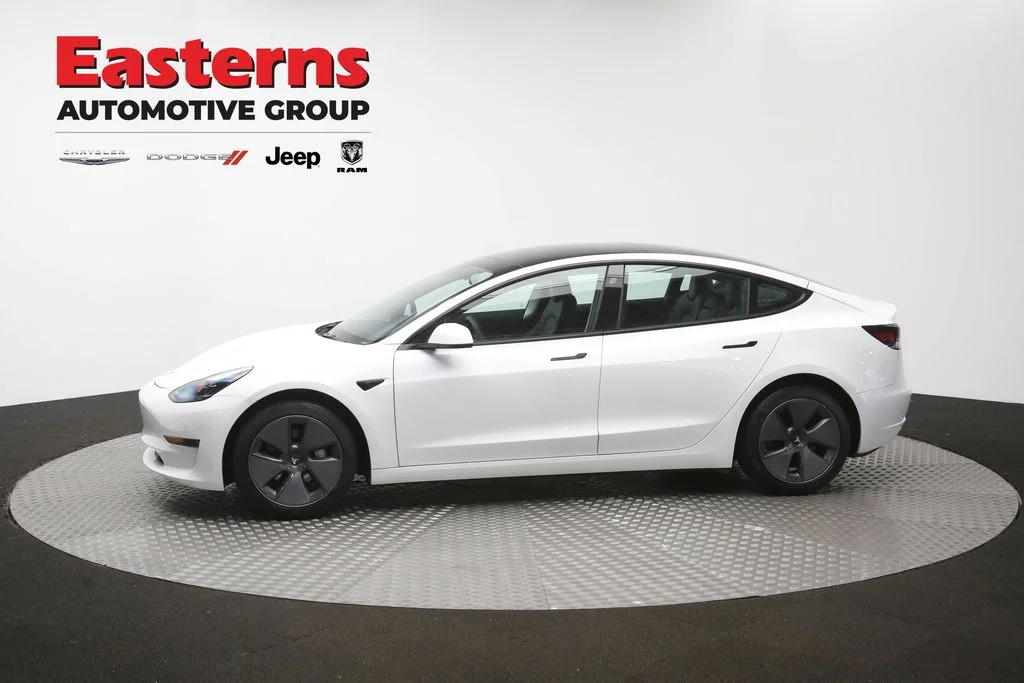 Used 2023 White Tesla Base image 55