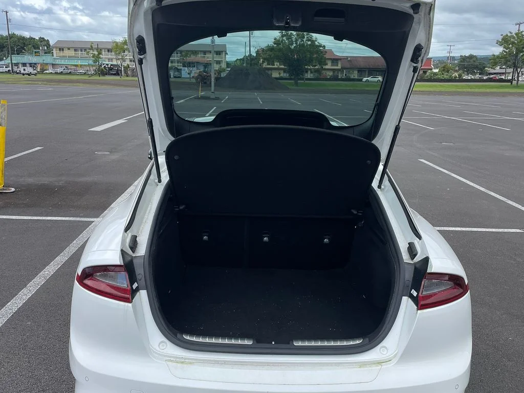 Used 2020 White Kia GT-Line image 11