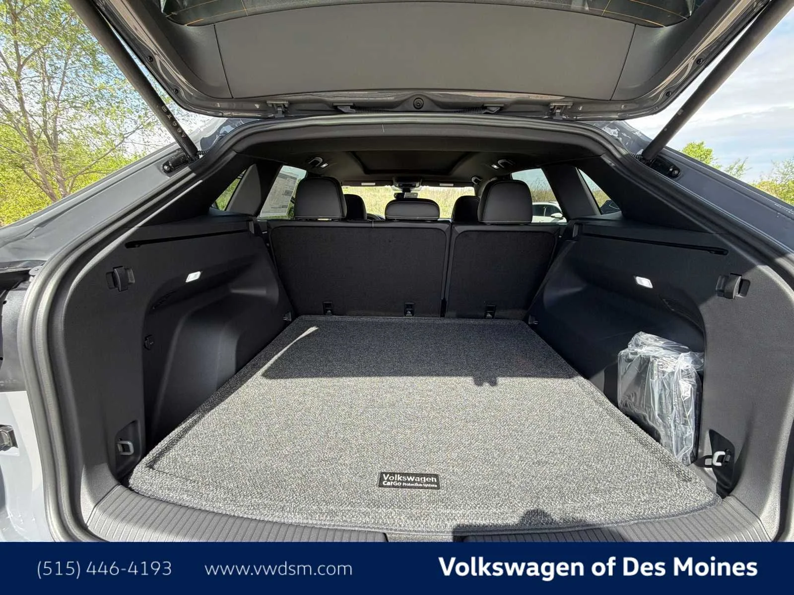 New 2026 Pure Gray Volkswagen 2.0T SE w/Technology image 19