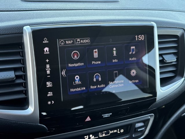 Certified Used 2018 White Honda Touring image 13