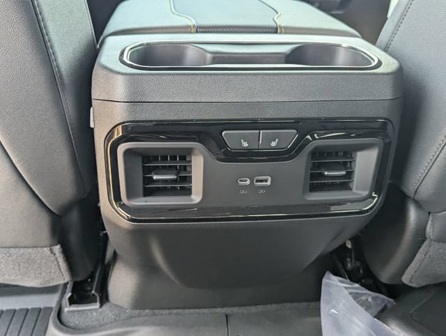 2026 Chevrolet Silverado 2500 HD ZR2 - Photo 6