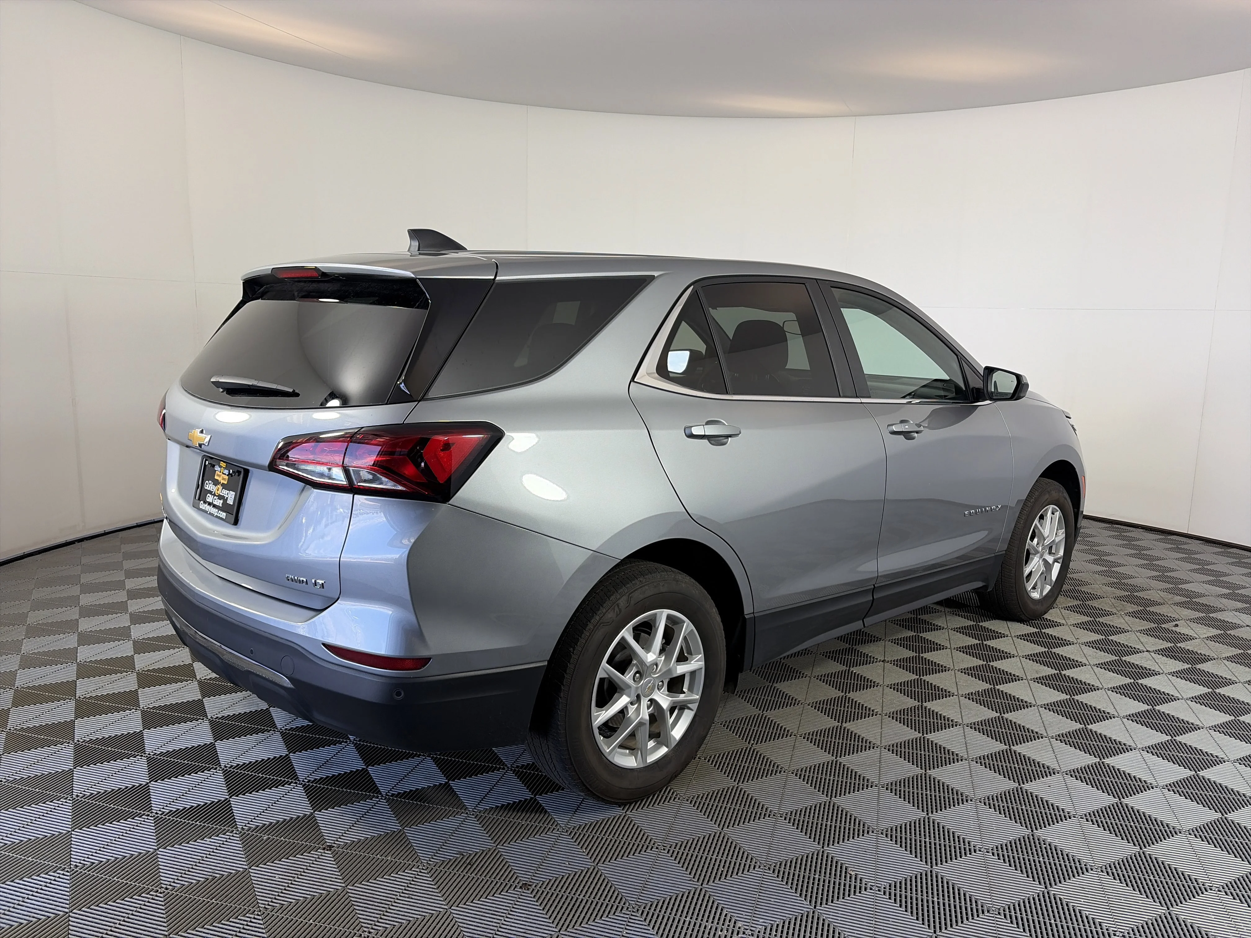2024 Chevrolet Equinox LT - Photo 10