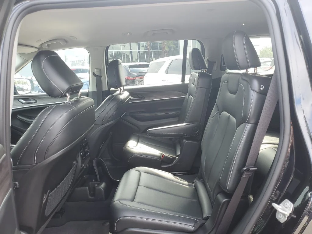 Used 2023 Black Jeep Limited image 8