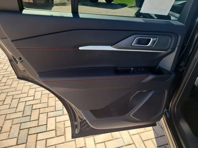 New 2027 Black Metallic Ford ST-Line image 11