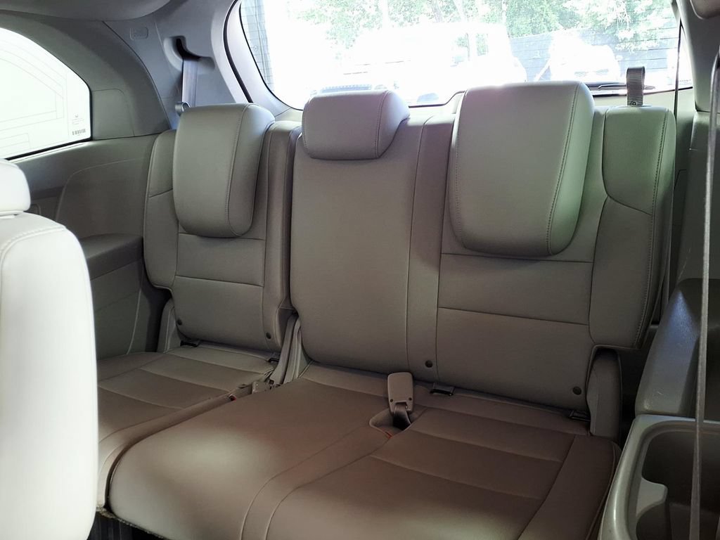 Used 2015 Gray Honda EX-L image 9