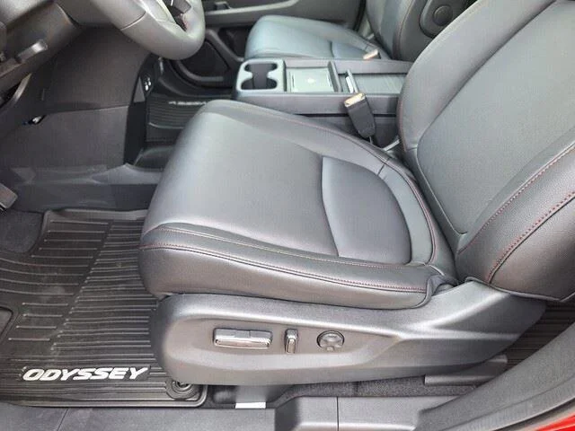 2026 Honda Odyssey Sport L - Photo 10