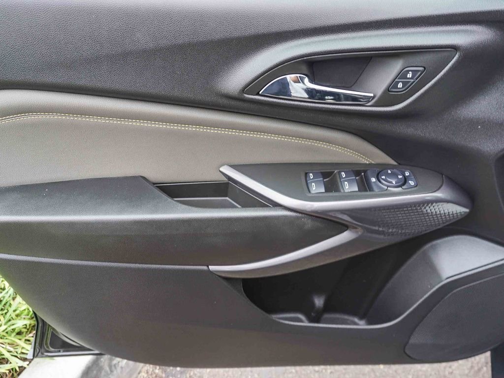 Used 2025 Black Chevrolet ACTIV image 18