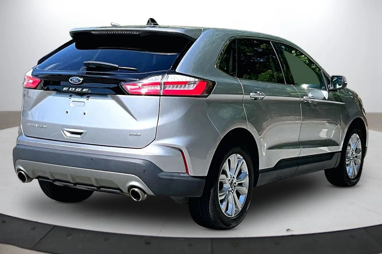 Certified Used 2023 Silver Ford Titanium image 9