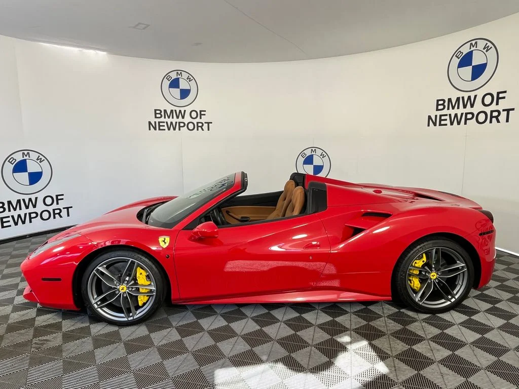 Used 2019 Red Ferrari Base image 39