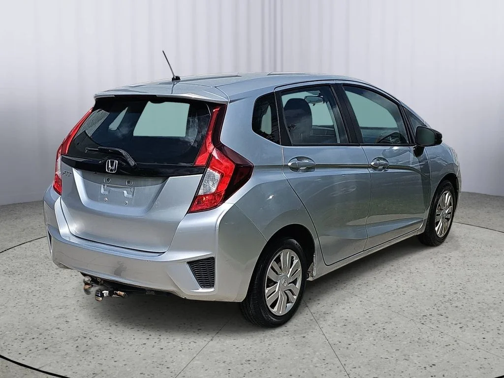 Used 2015  Honda LX image 3