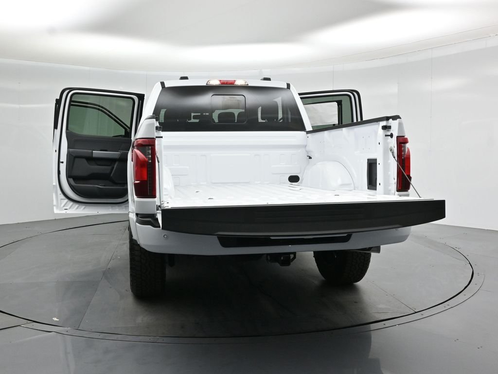 New 2026 Oxford White Ford XLT image 31