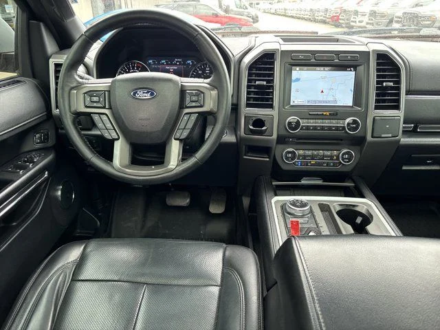 Used 2018 Silver Ford XLT image 19