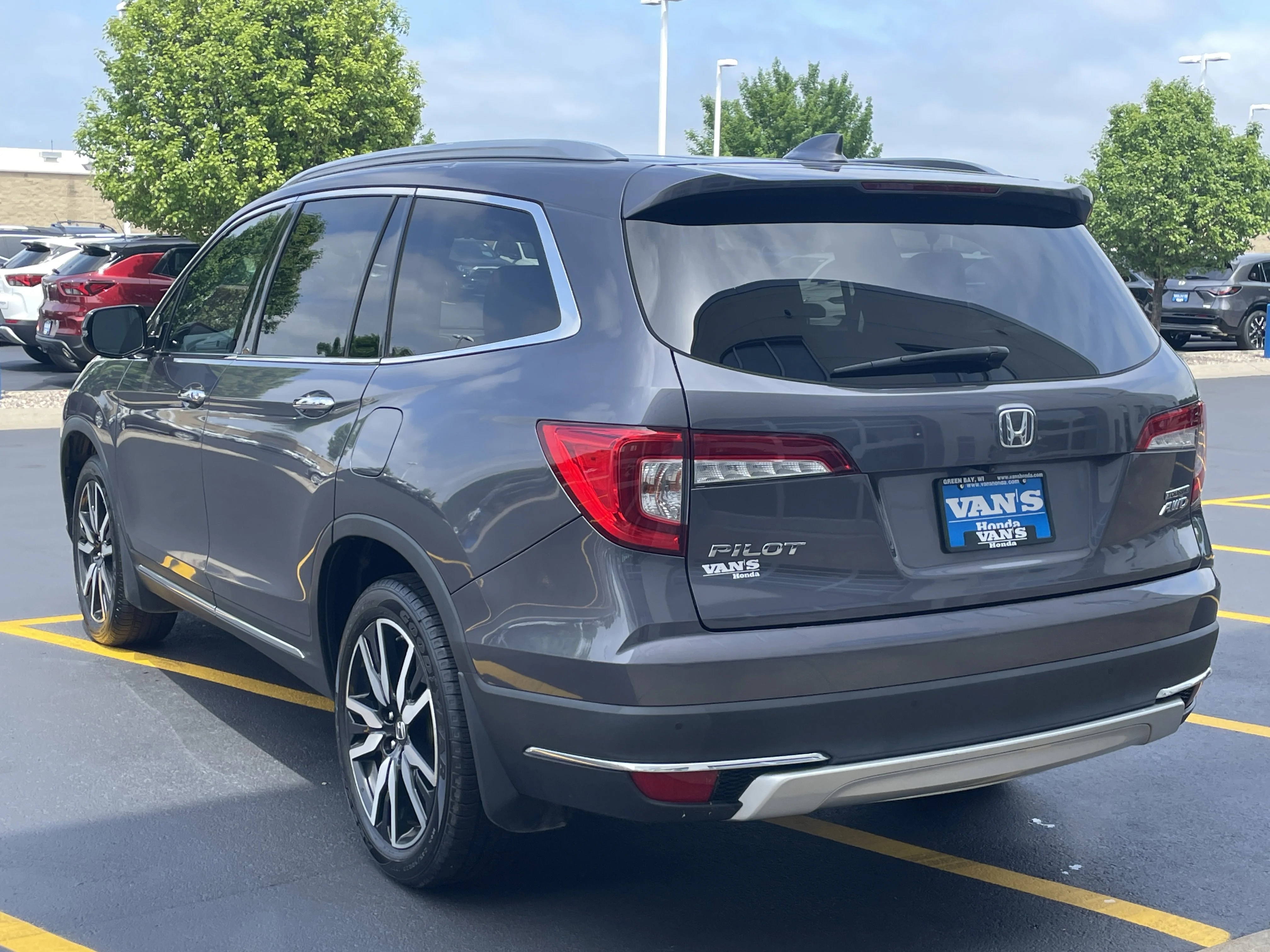 Used 2020 Gray Honda Touring 7-Passenger image 7