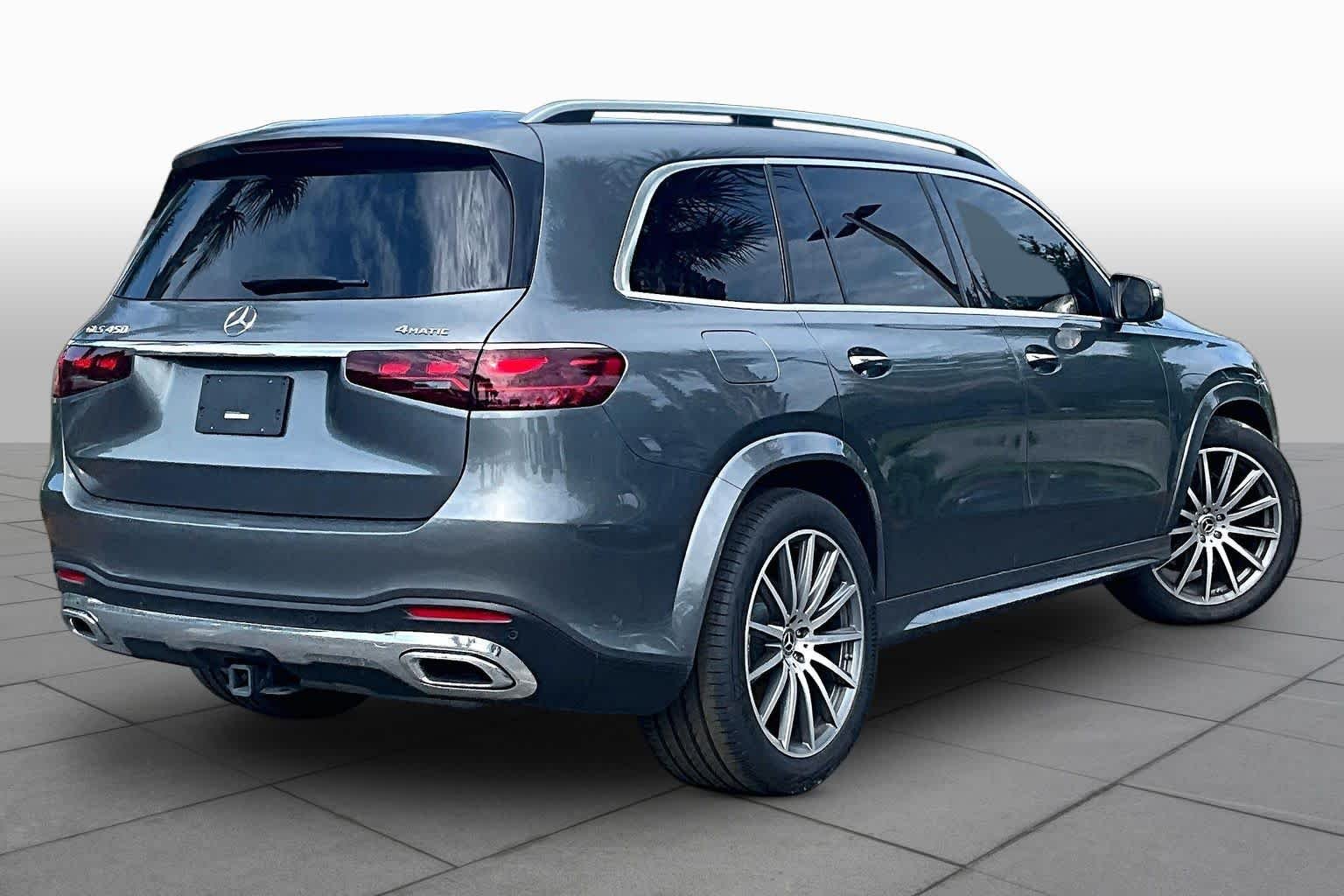 Used 2025 Selenite Grey Metallic Mercedes-Benz GLS 450 image 24