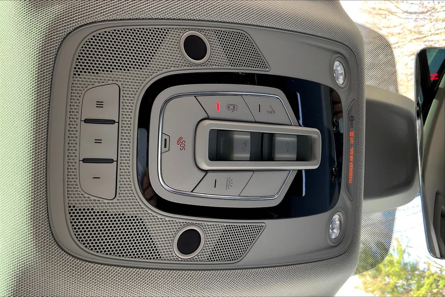 Used 2018 Manhattan Gray Metallic Audi Tech Premium Plus image 35