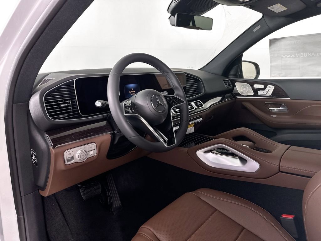 New 2026 MANUFAKTUR Moonlight White Metallic Mercedes-Benz GLE 450 image 43