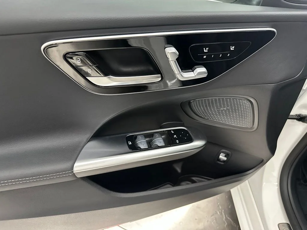 New 2026 White Mercedes-Benz C 300 image 14